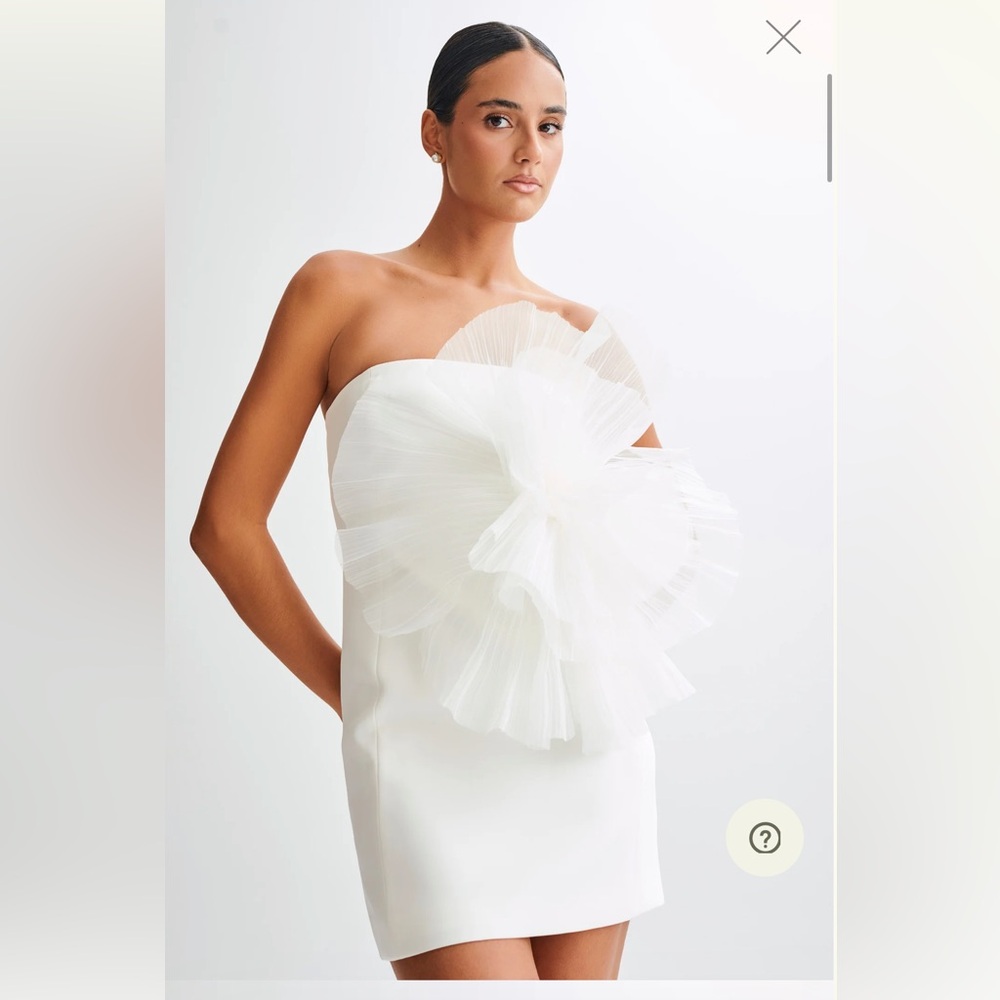 Elegant White Strapless Dress - perfect for any bridal event!!